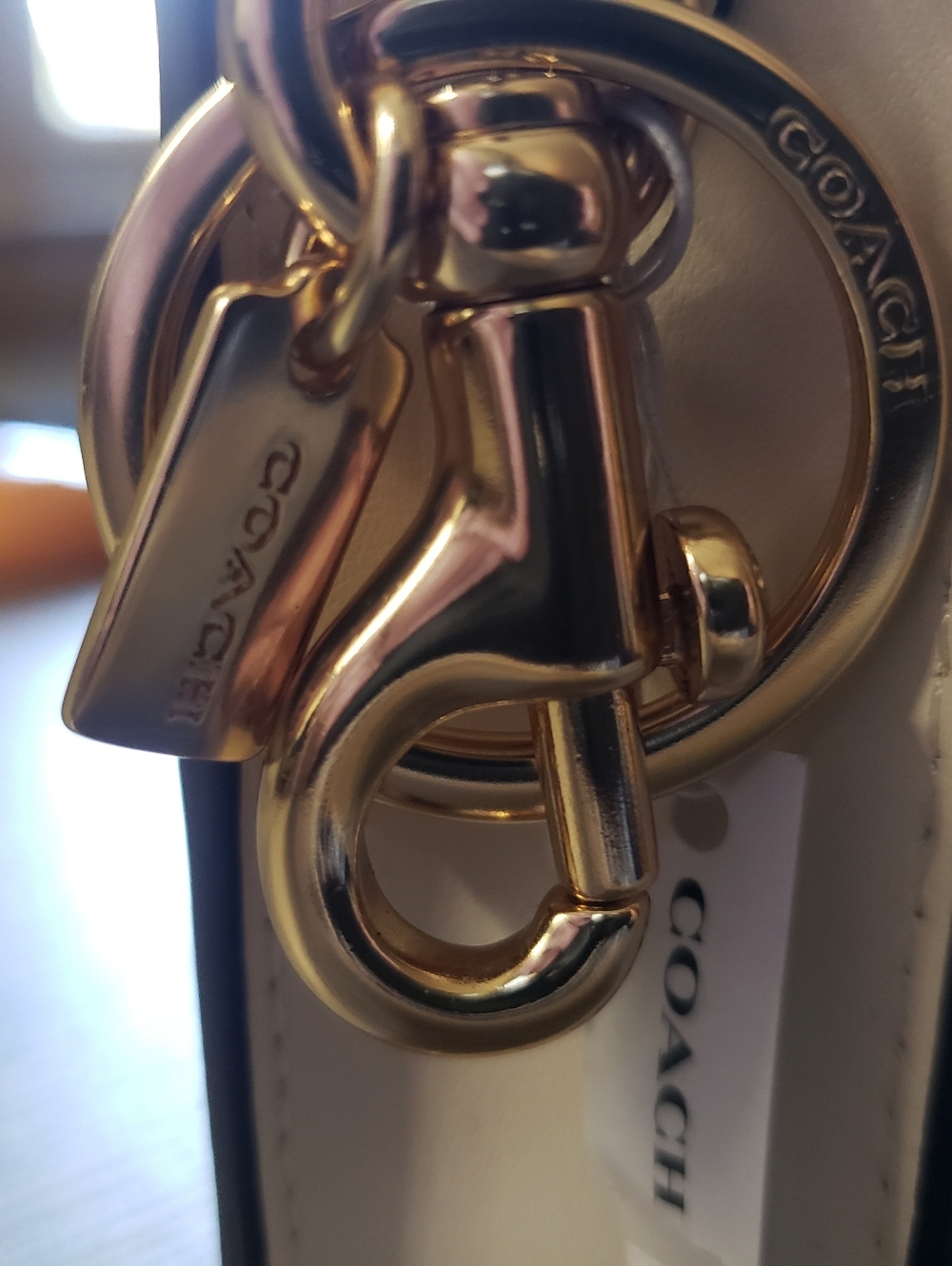 Authentic Coach Mini Tote Bag Key Chain Charm in Beige with White Handles-NWT - Picture 2 of 7